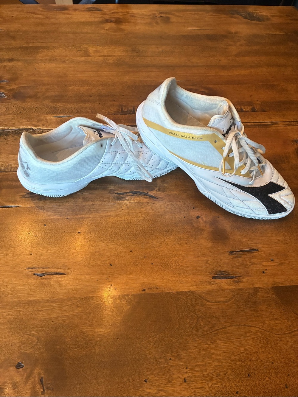 Indoor soccer cleats. Diadora Brasil Sala Elite Soocer Boots